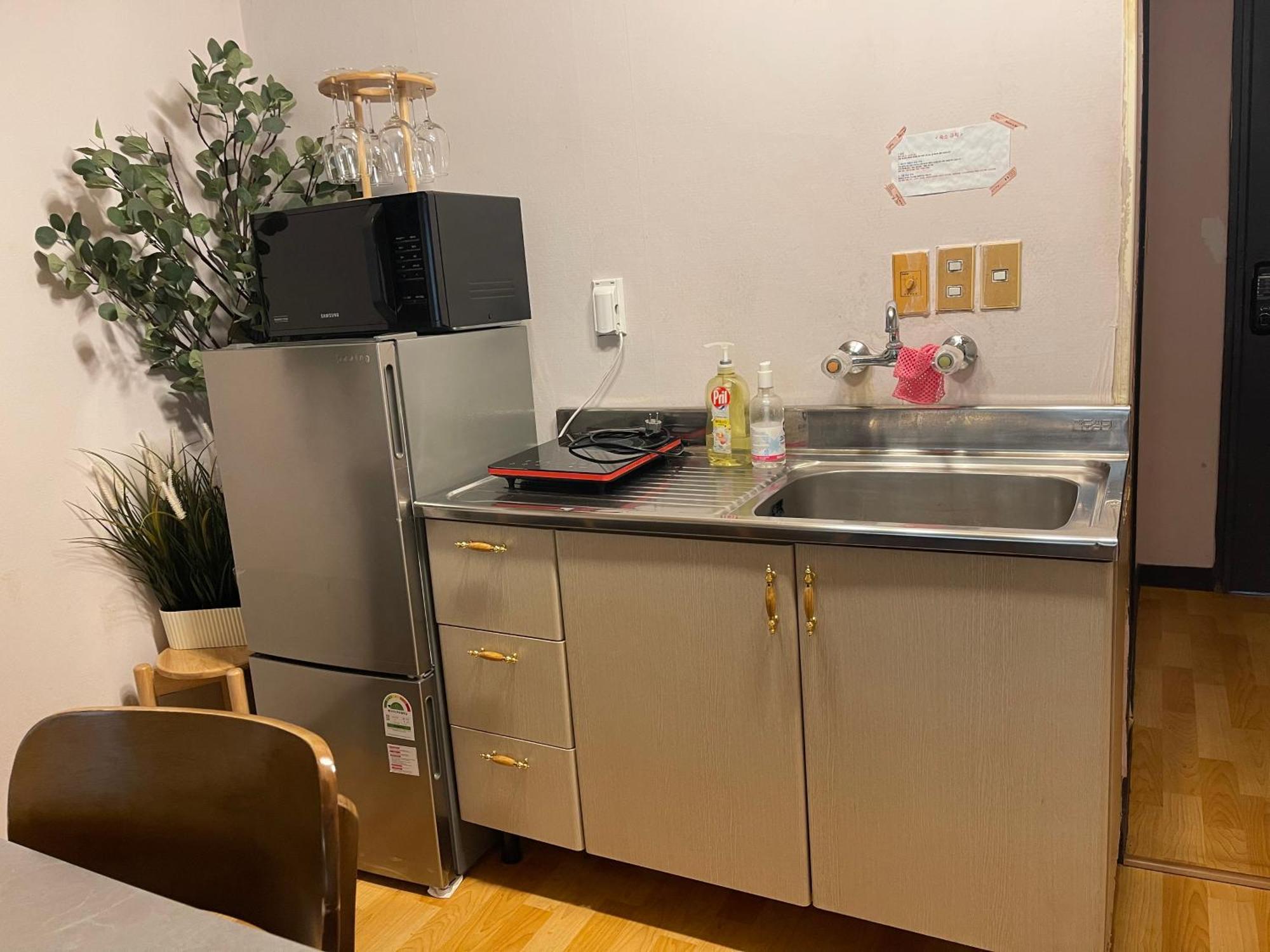 Gangnam Reasonable Price House * Seoul