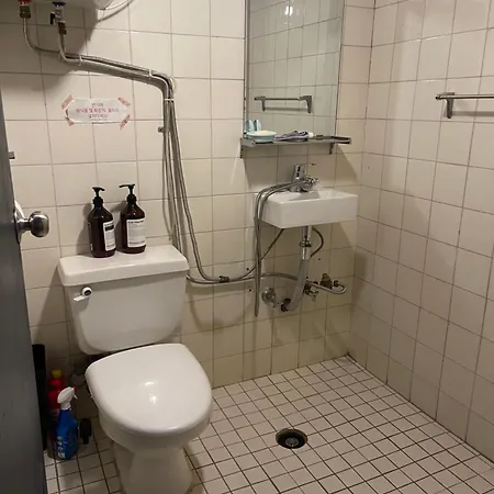 Gangnam Reasonable Price House Apartment Seoul Exterior photo